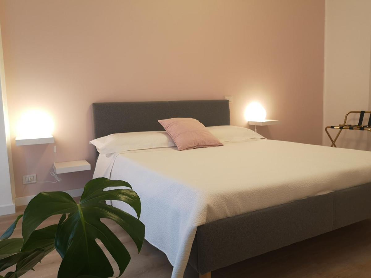 Apartmán So Fine Petruzzelli Flat Bari Exteriér fotografie