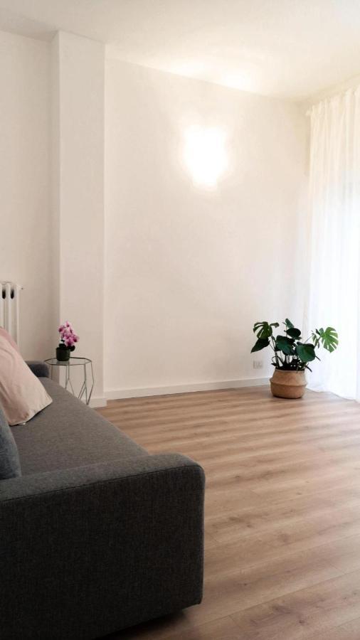 Apartmán So Fine Petruzzelli Flat Bari Exteriér fotografie