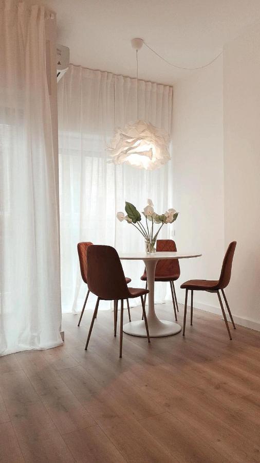 Apartmán So Fine Petruzzelli Flat Bari Exteriér fotografie